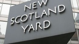 New_Scotland_Yard_sign