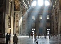 St_Peter_Basilica_light_streams