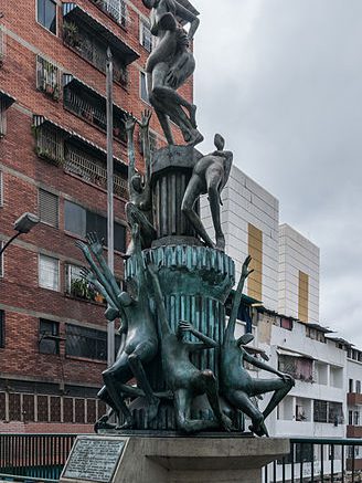 Monumento_a_los_caídos_en_Puente_LLaguno