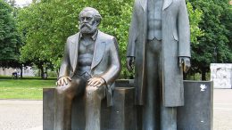 Marx_Engels_Denkmal_Berlin