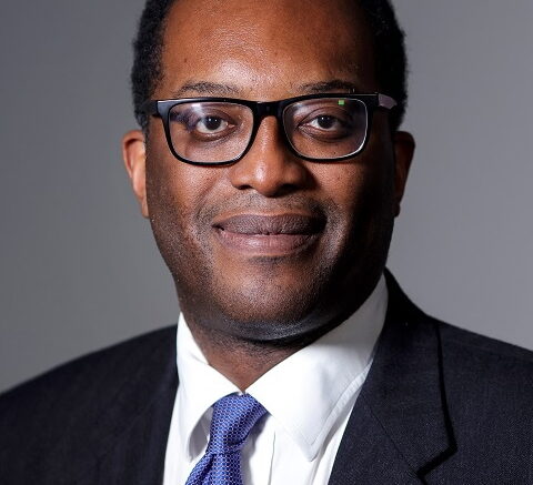 Kwasi Kwarteng, Liza Truss e altri stregoni